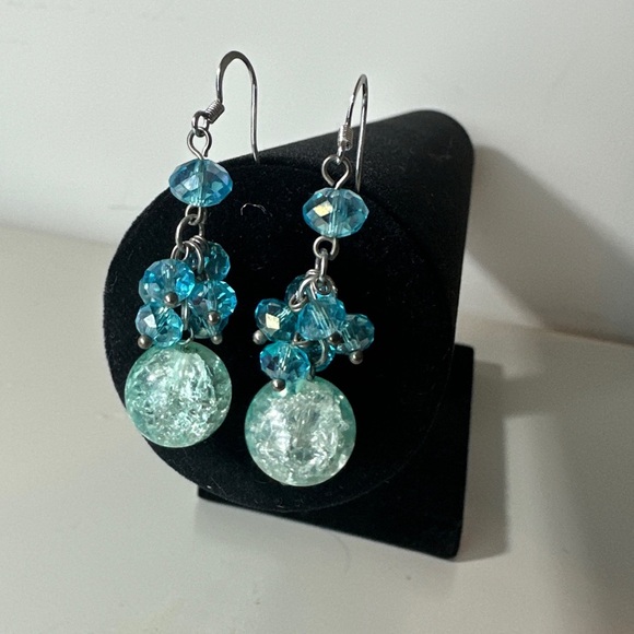 Park lane beaded dangling earrings - Picture 2 of 4
